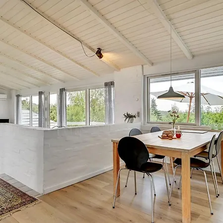 Frauke - 1km From The Sea By Interhome